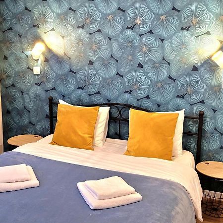 Brand New Iris Room With Private Bathroom And Balcony Brussel Buitenkant foto